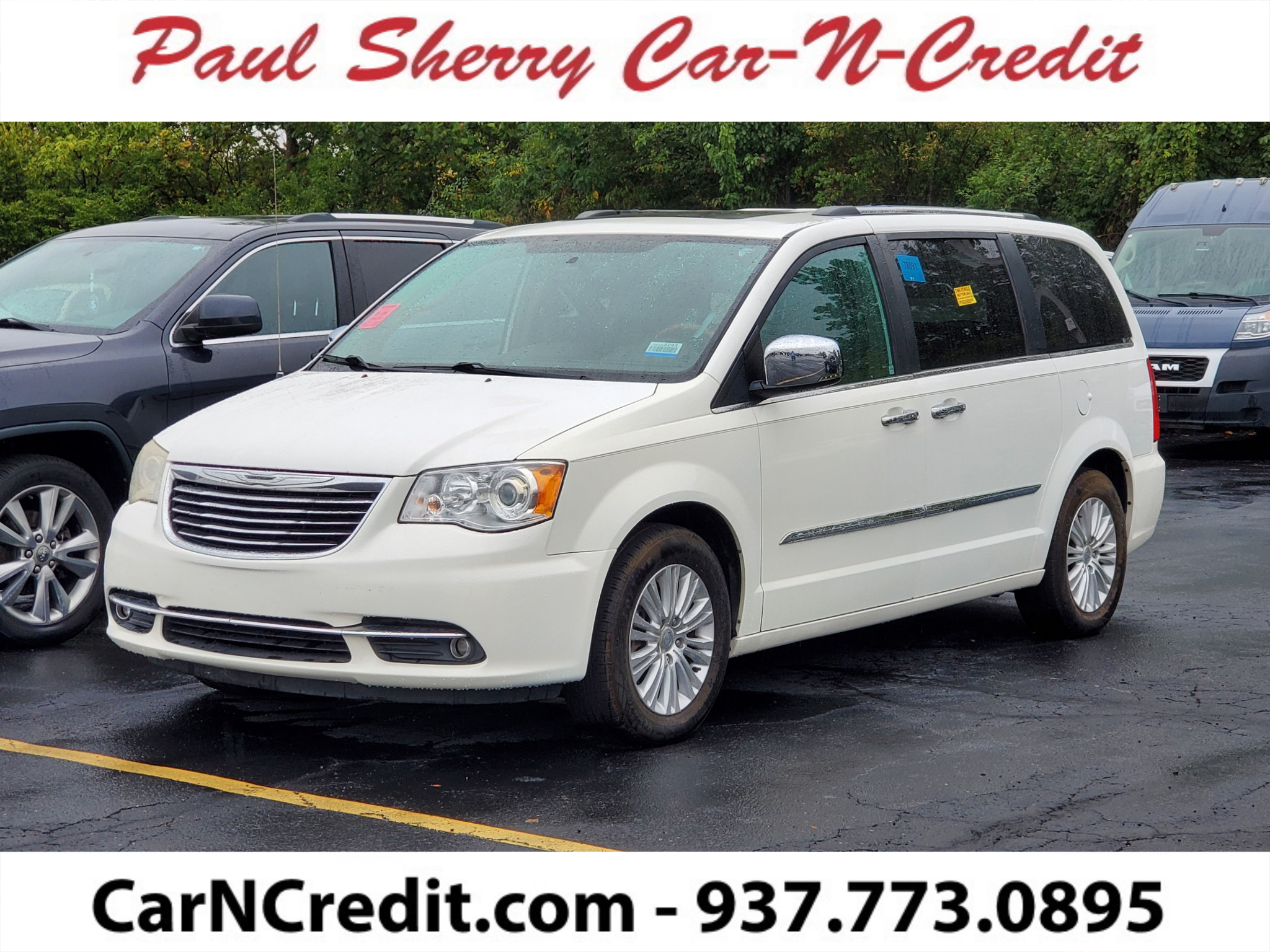 2012 Chrysler Town & Country Limited