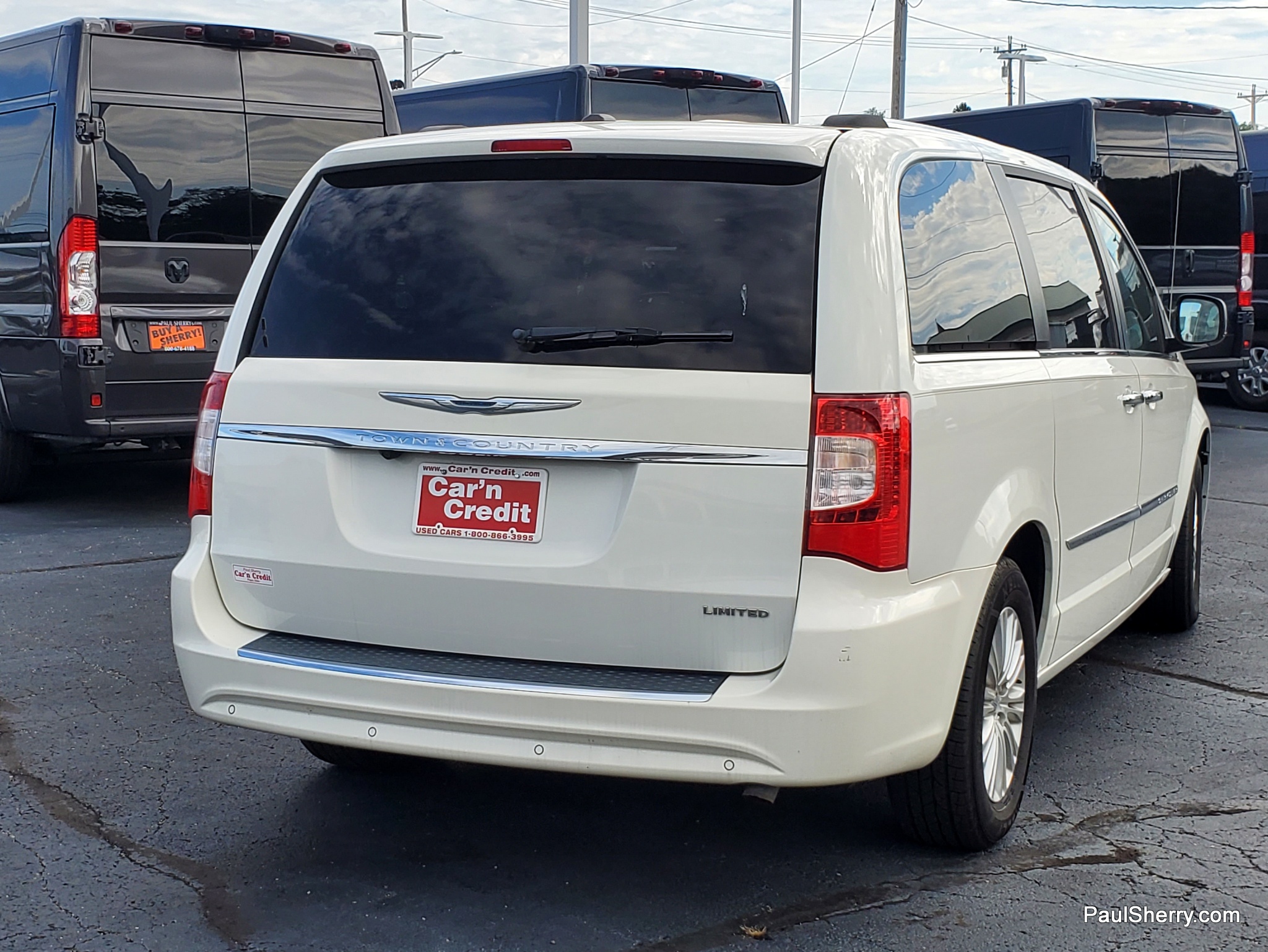2012 Chrysler Town & Country Limited - Photo 14