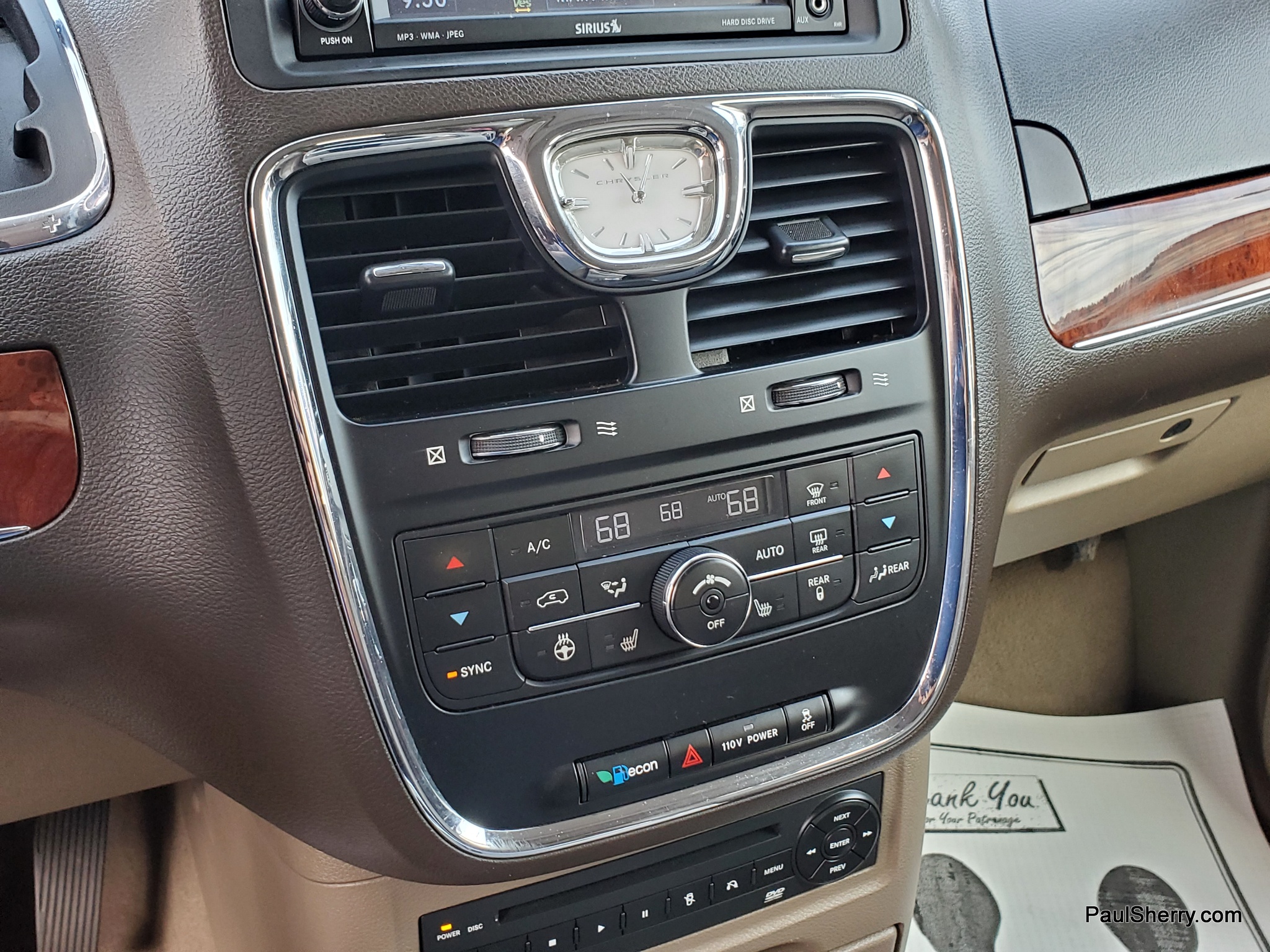 2012 Chrysler Town & Country Limited - Photo 38