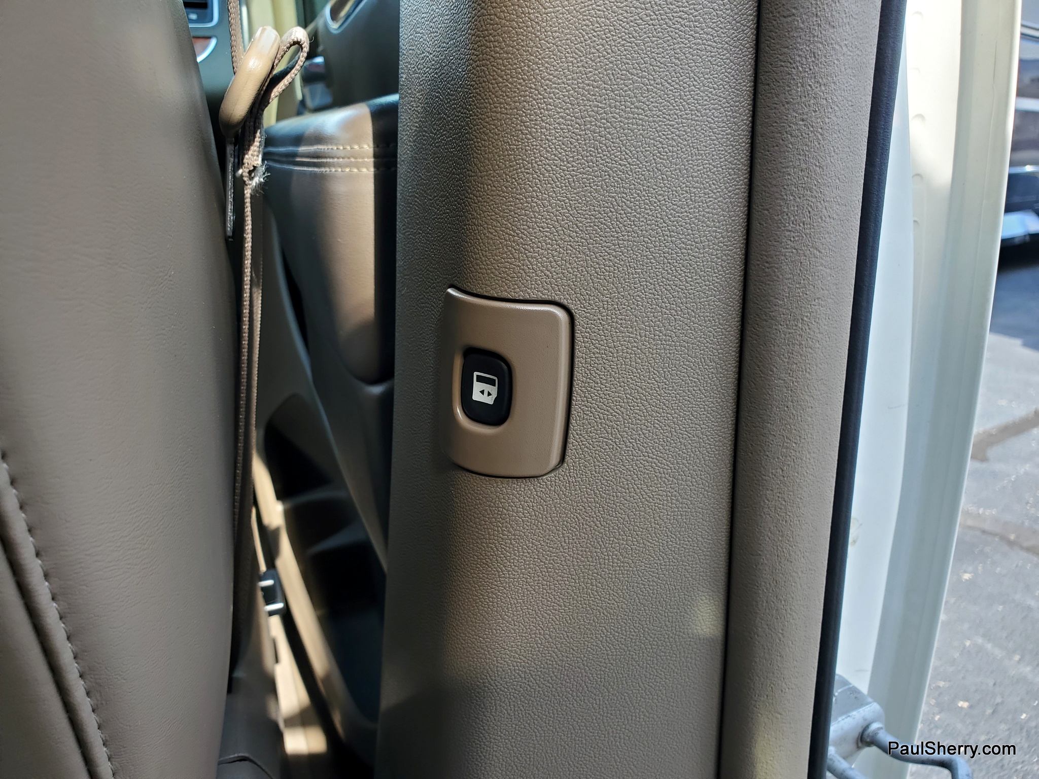 2012 Chrysler Town & Country Limited - Photo 50