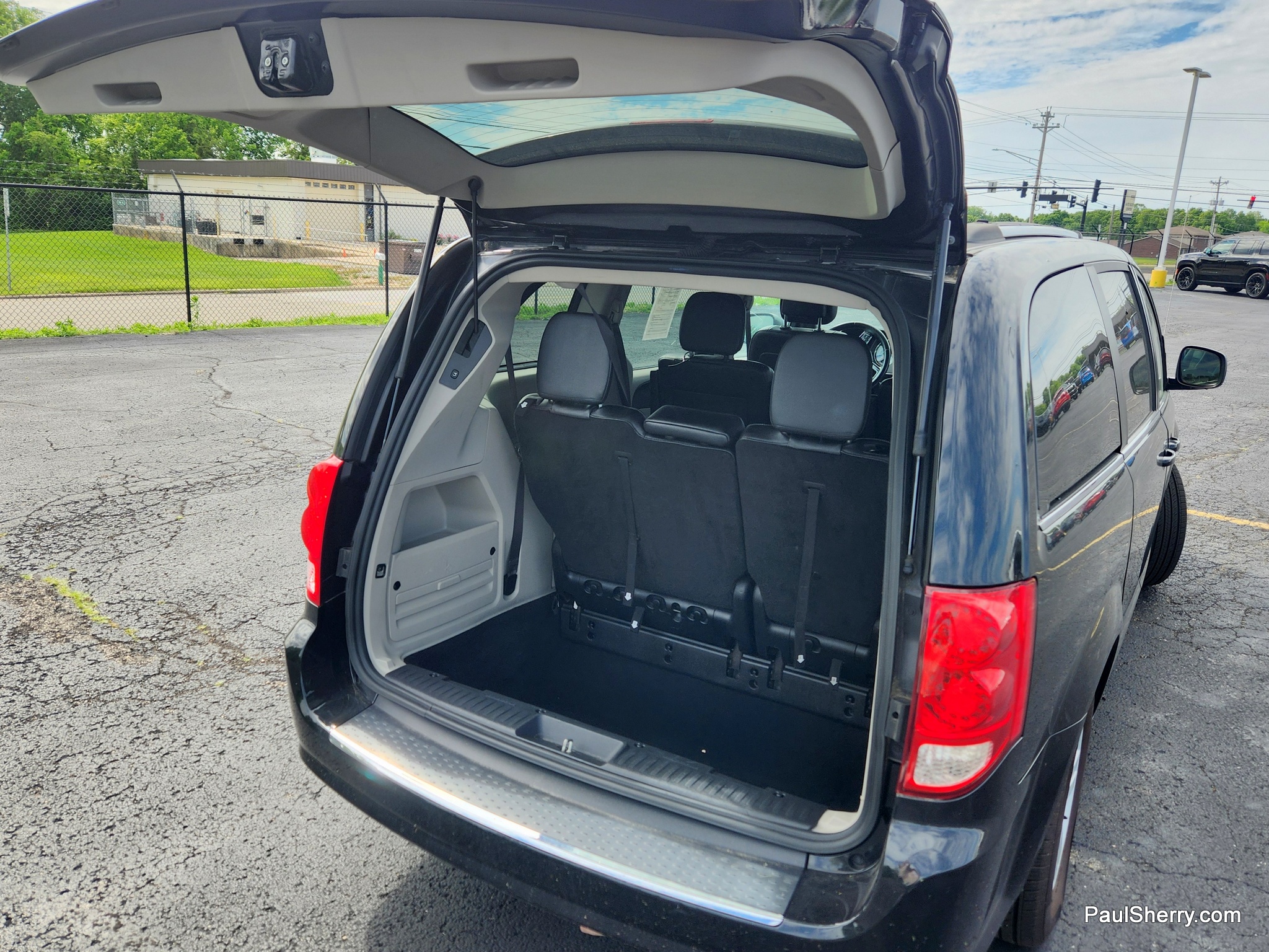 2019 Dodge Grand Caravan SXT - Photo 14