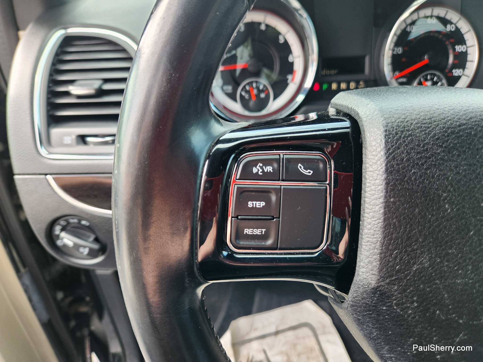 2019 Dodge Grand Caravan SXT - Photo 25