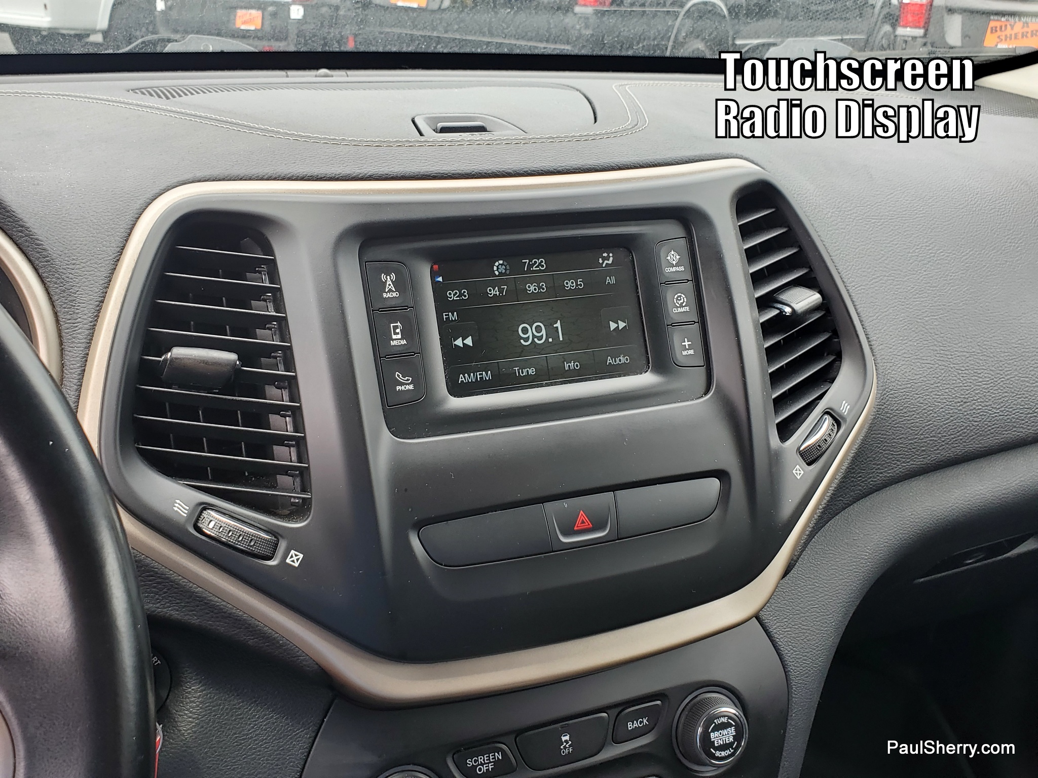 2016 Jeep Cherokee Latitude - Photo 29